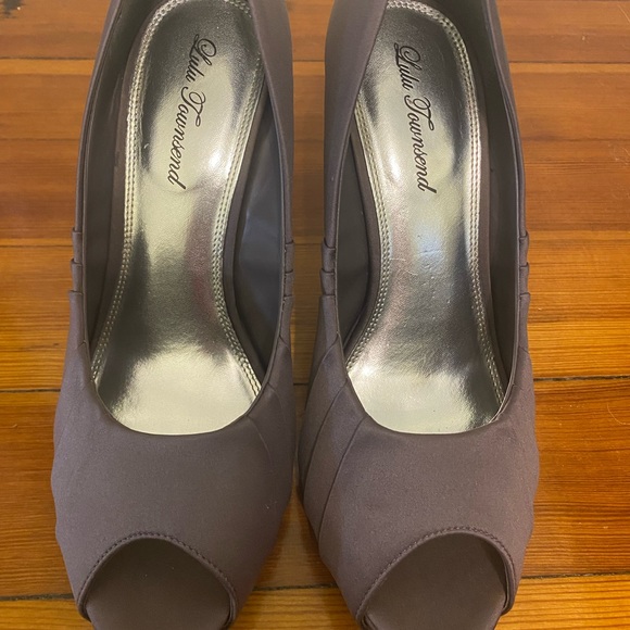 Purpley Brown Hue High Heels - Picture 2 of 5